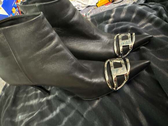Diesel Shoes - Diesel D-Venus AB boots for Women - Black in Bahrain
